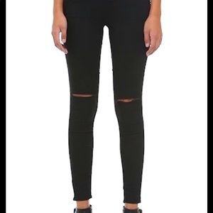 TopShop Moro Leigh Super Skinny Black Distressed Knee